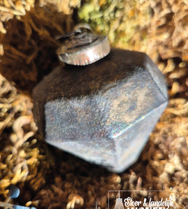 Sobere kerstbal Diamond Antraciet Goud | 7 cm