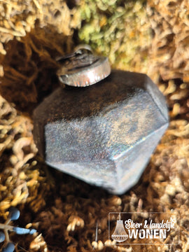 Sobere kerstbal Diamond Antraciet Goud | 7 cm