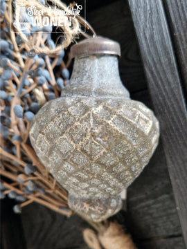 Stoere landelijke kersthanger 'Cone Diamond Gold'