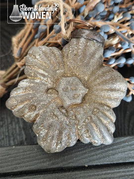 Stoere sobere kersthanger  'snowflake'